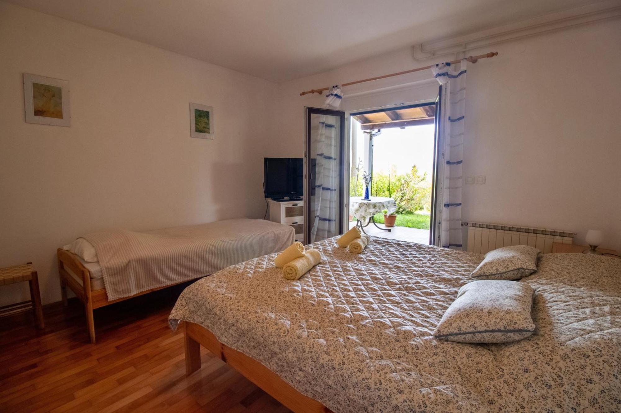 בפורטורוז Olive Garden & Sea Apartments מראה חיצוני תמונה